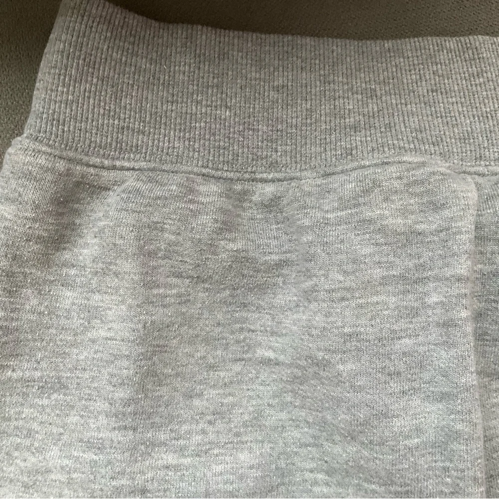 Alo Yoga Accolade Skirt Athletic Heather Grey XS